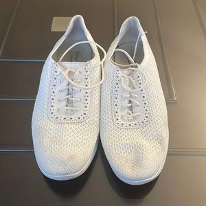 White cole haan tennis shoes